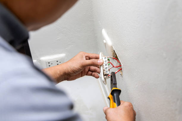 Best Emergency Electrical Repair  in Mapleton, UT